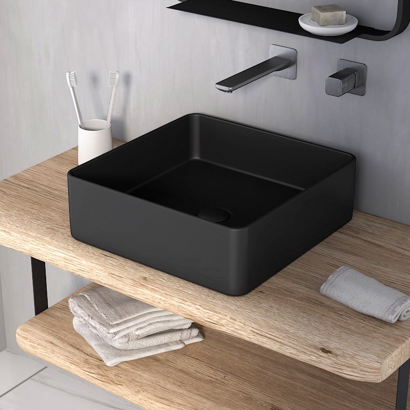 salle de bain accessoires robinet baignoire lavabo vasque tapis douchette poubelle
