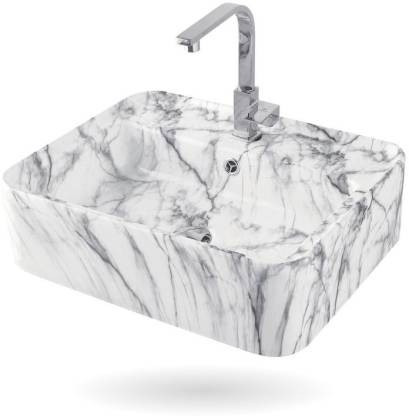 salle de bain accessoires robinet baignoire lavabo vasque tapis douchette poubelle