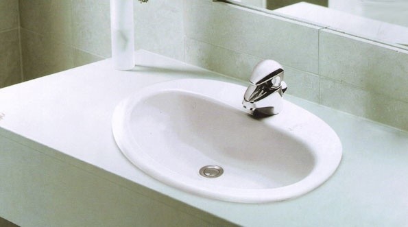 salle de bain accessoires robinet
