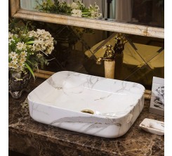 salle de bain accessoires robinet baignoire lavabo vasque tapis douchette poubelle