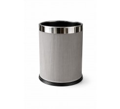 salle de bain accessoires robinet baignoire lavabo vasque tapis douchette poubelle