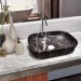 salle de bain accessoires robinet baignoire lavabo vasque tapis douchette poubelle