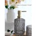 salle de bain accessoires robinet baignoire lavabo vasque tapis douchette poubelle