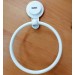 salle de bain accessoires robinet baignoire lavabo vasque tapis douchette poubelle