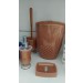 salle de bain accessoires robinet baignoire lavabo vasque tapis douchette poubelle